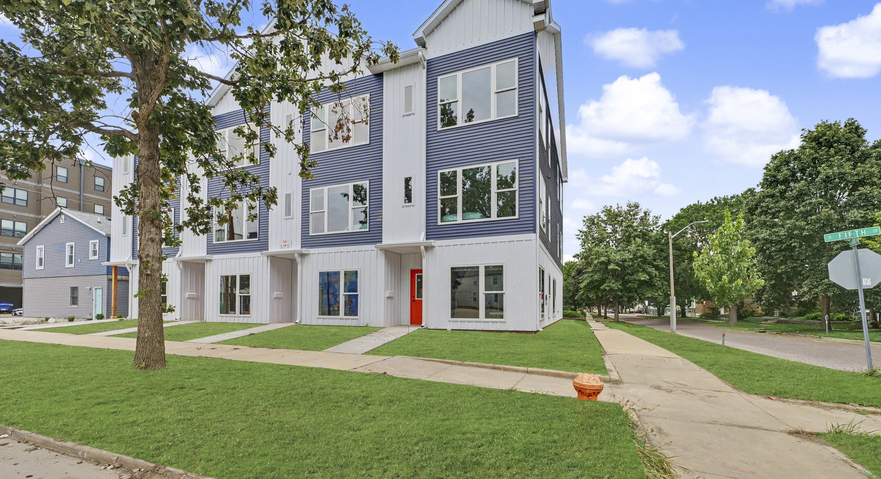 Property thumbnail image