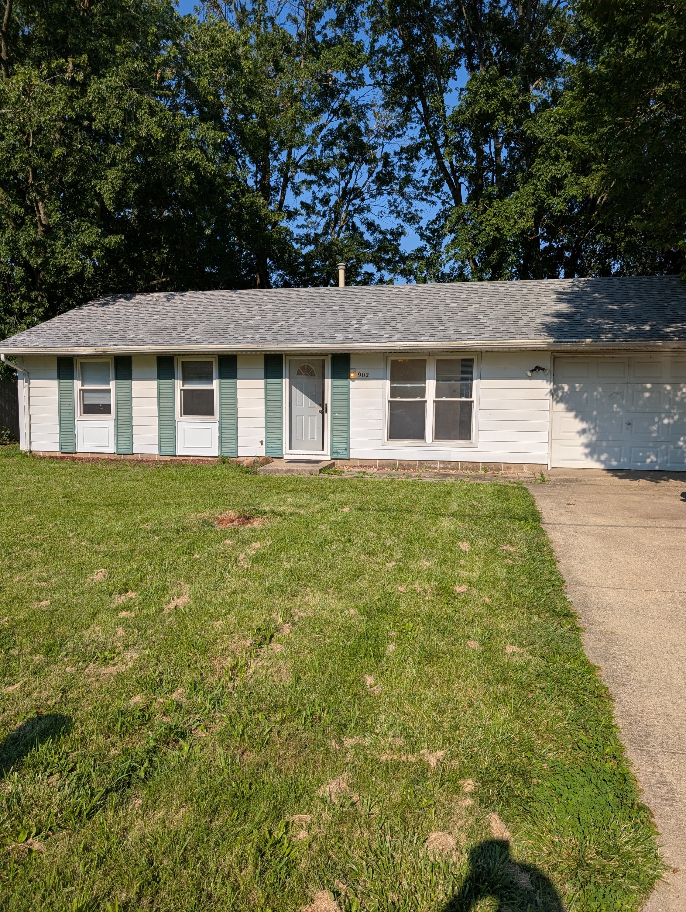 902 South Duncan Road