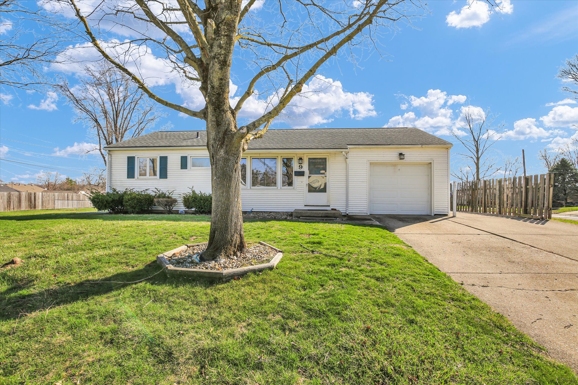 9 Glenview Drive